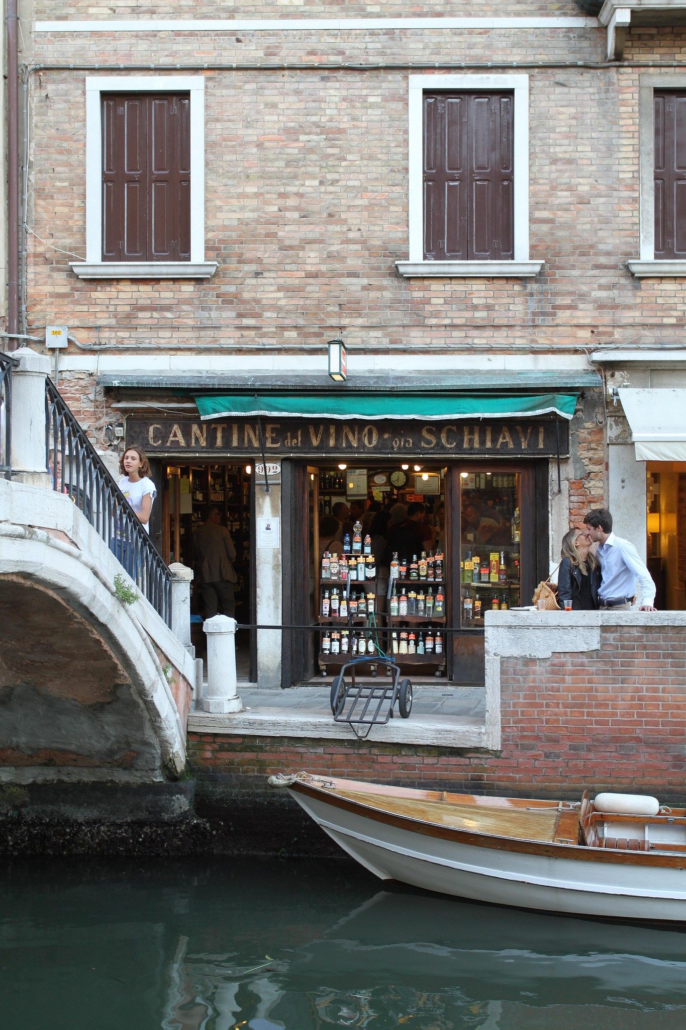 Cantine del Vino già Schiavi