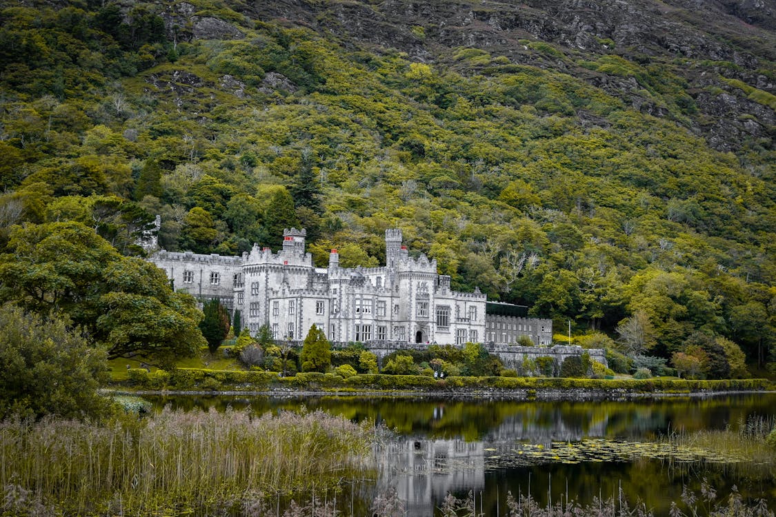 Lakeside Arrival & Abbey Exterior