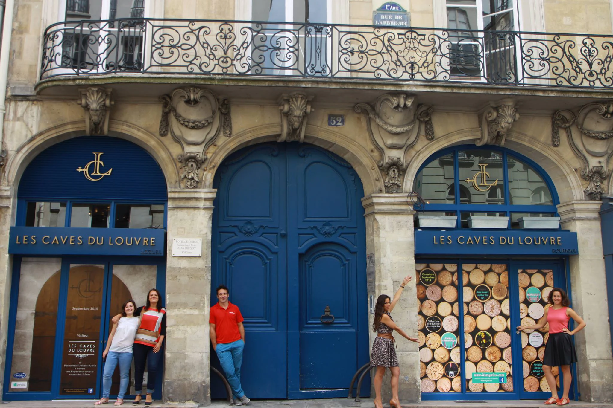 Caves du Louvre