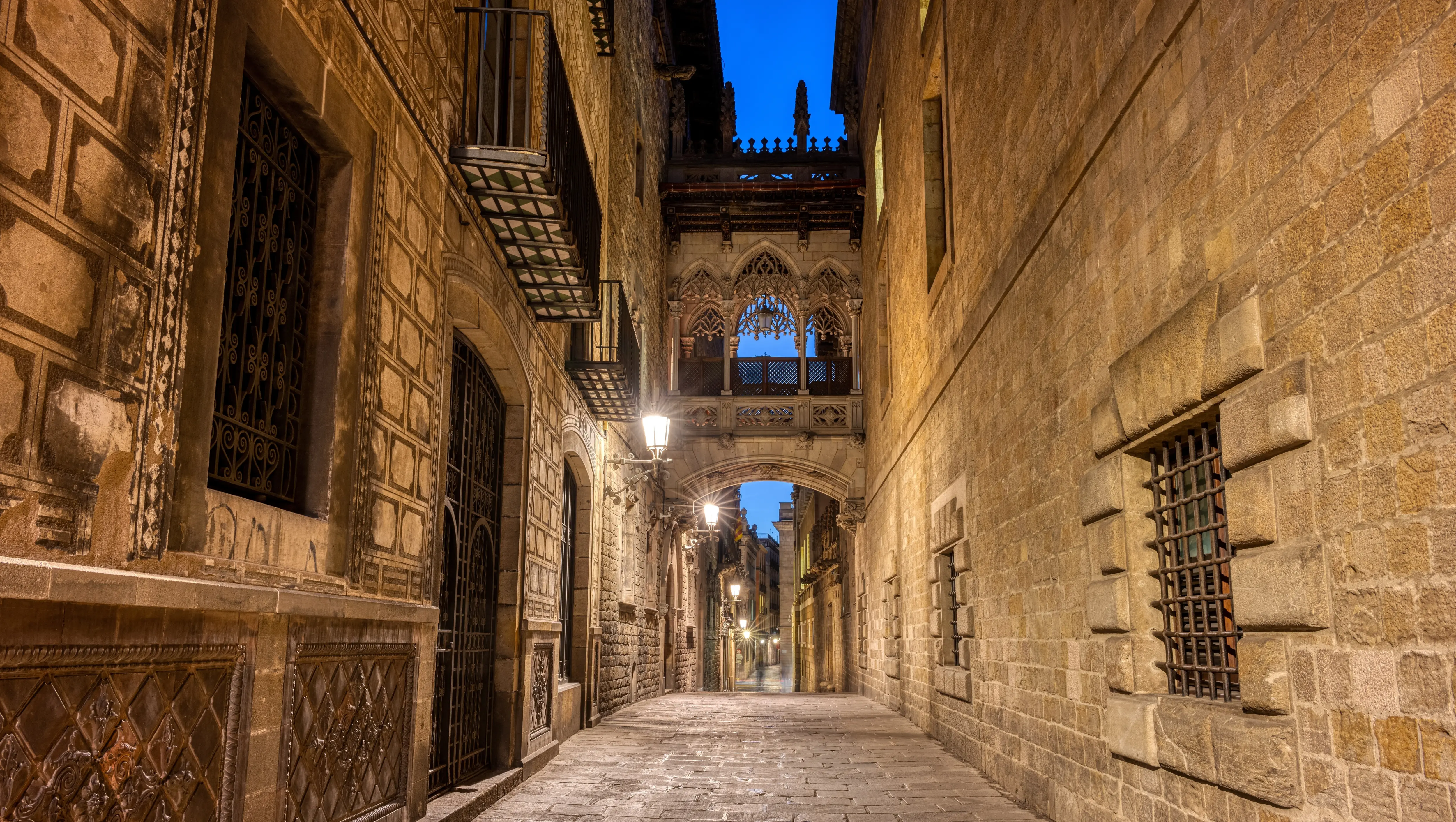Carrer del Bisbe Bridge
