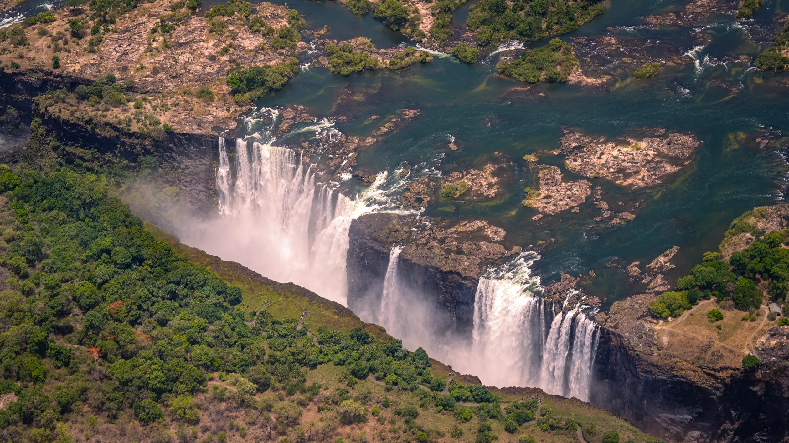 Kasane to Victoria Falls Day Trip Experience