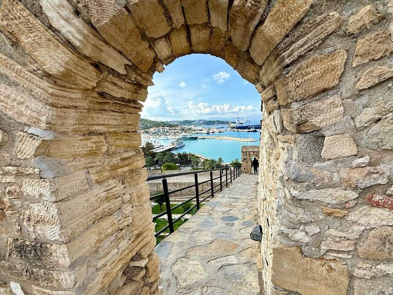 Discover the Aegean Coast on a Cesme Boat Trip