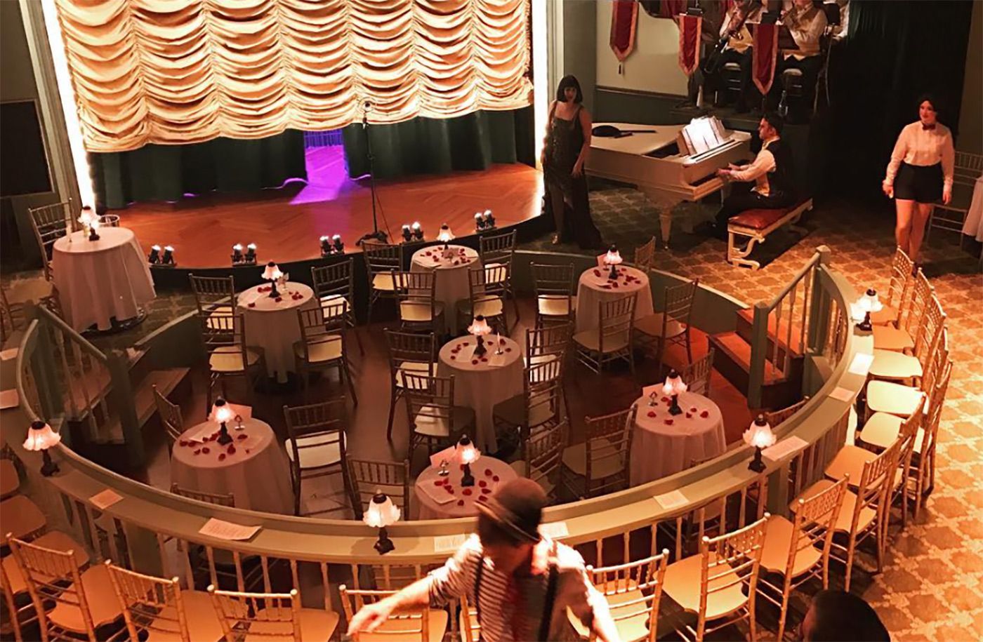 Your experience at Cabaret Dinner Show Prague