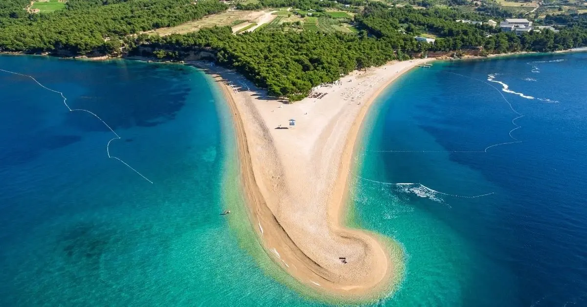 The Hvar Channel