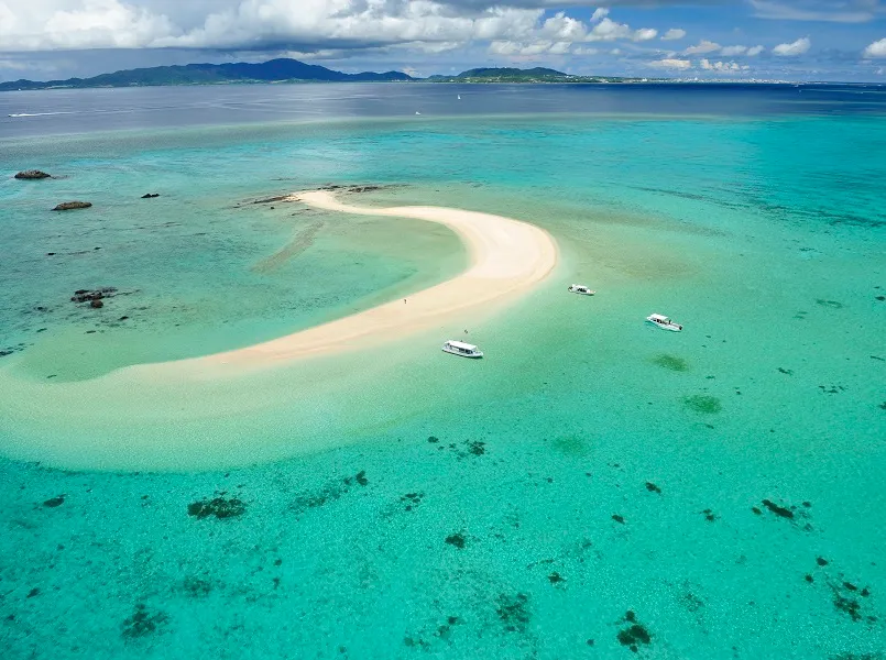 Phantom Island Snorkeling Tour Experience