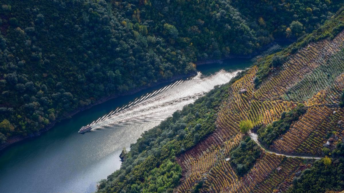 Your experience at Santiago De Compostela to Ribeira Sacra