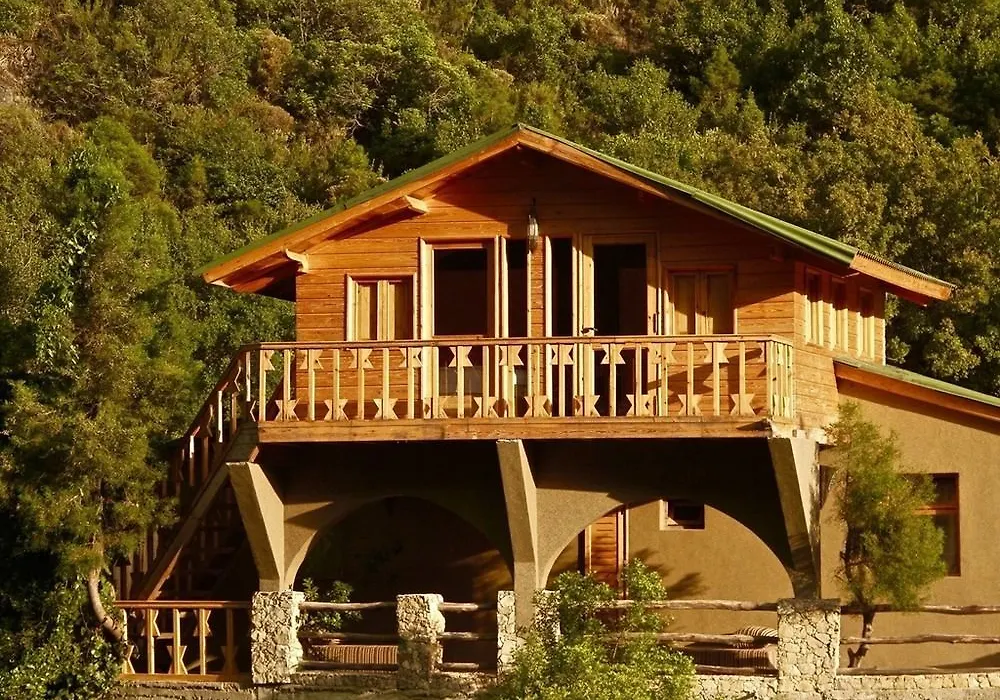 Akchour Village Lodges