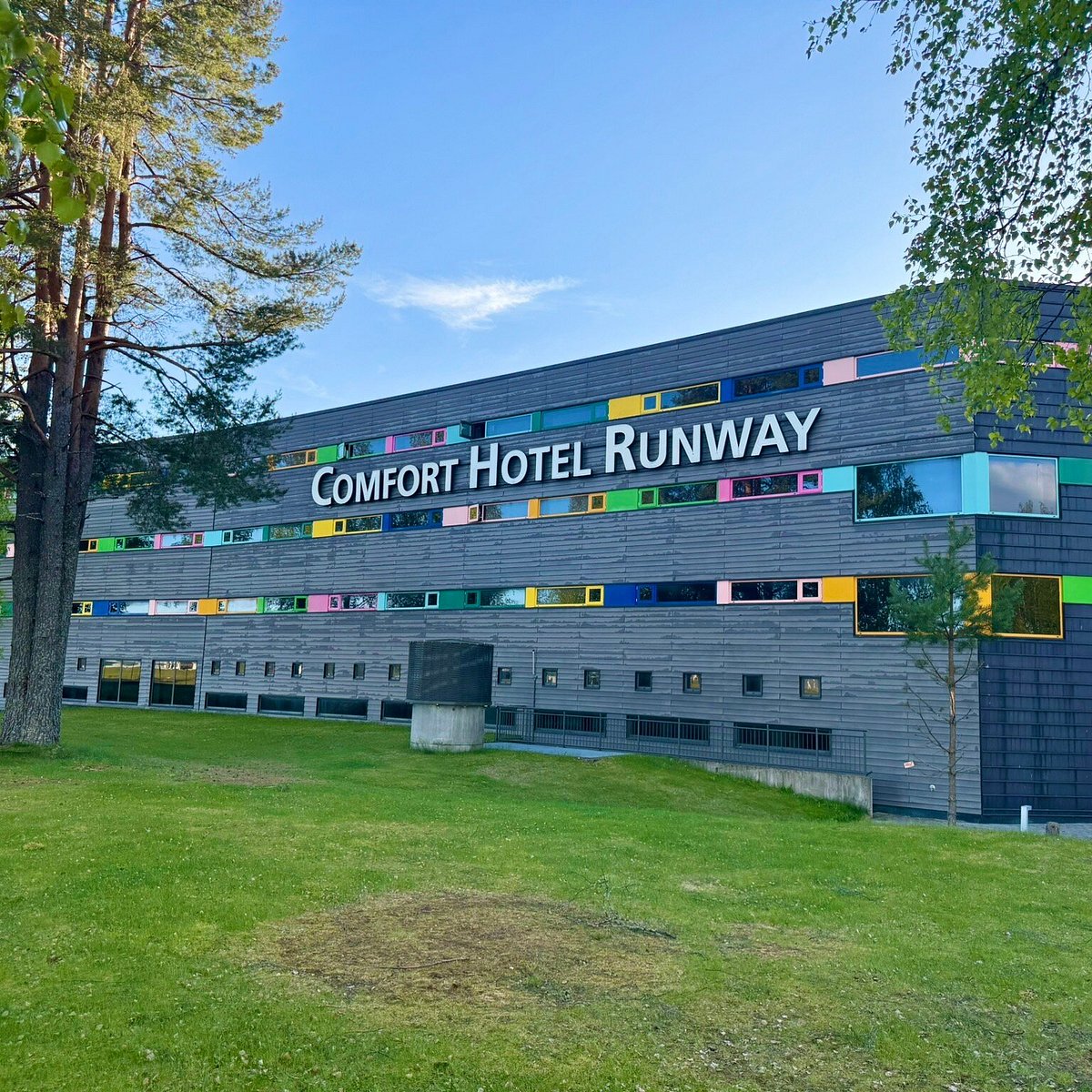 Comfort Hotel Runway
