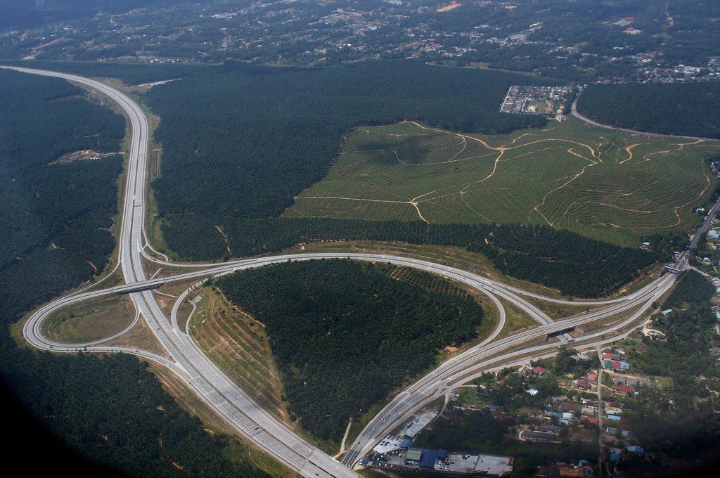 Singapore to Malacca Private Car Transfer
