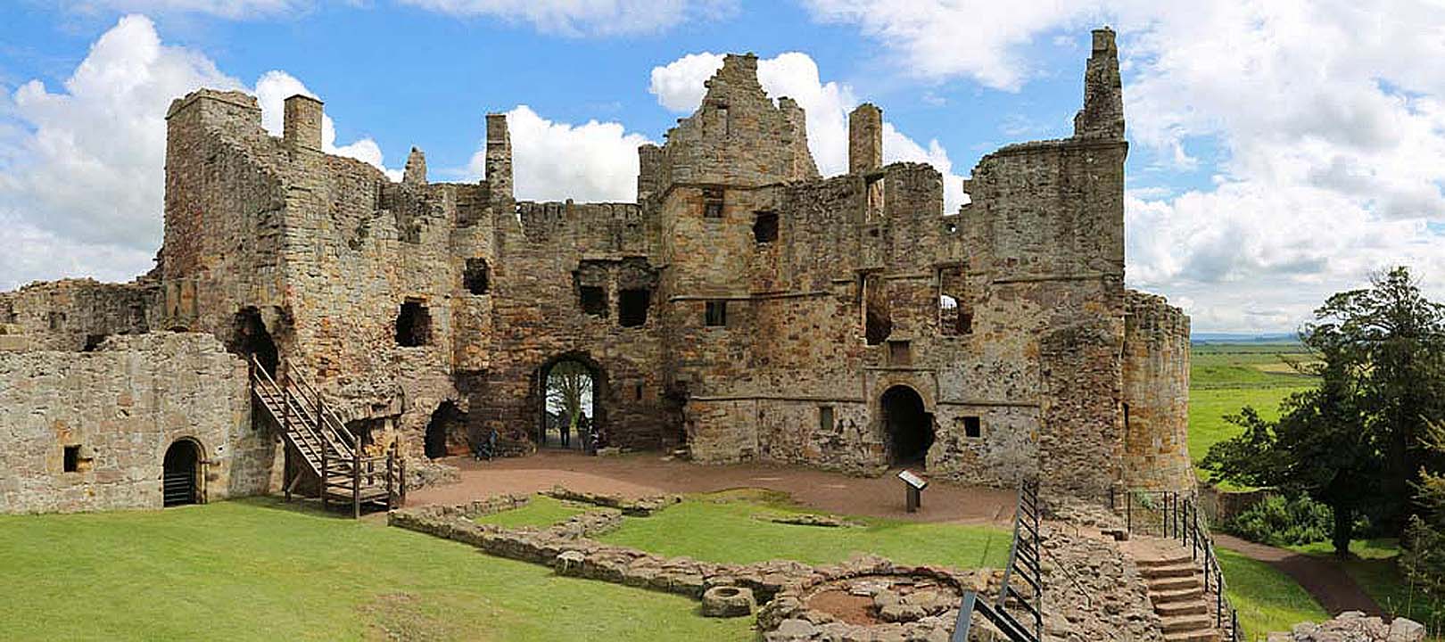 Dirleton Castle
