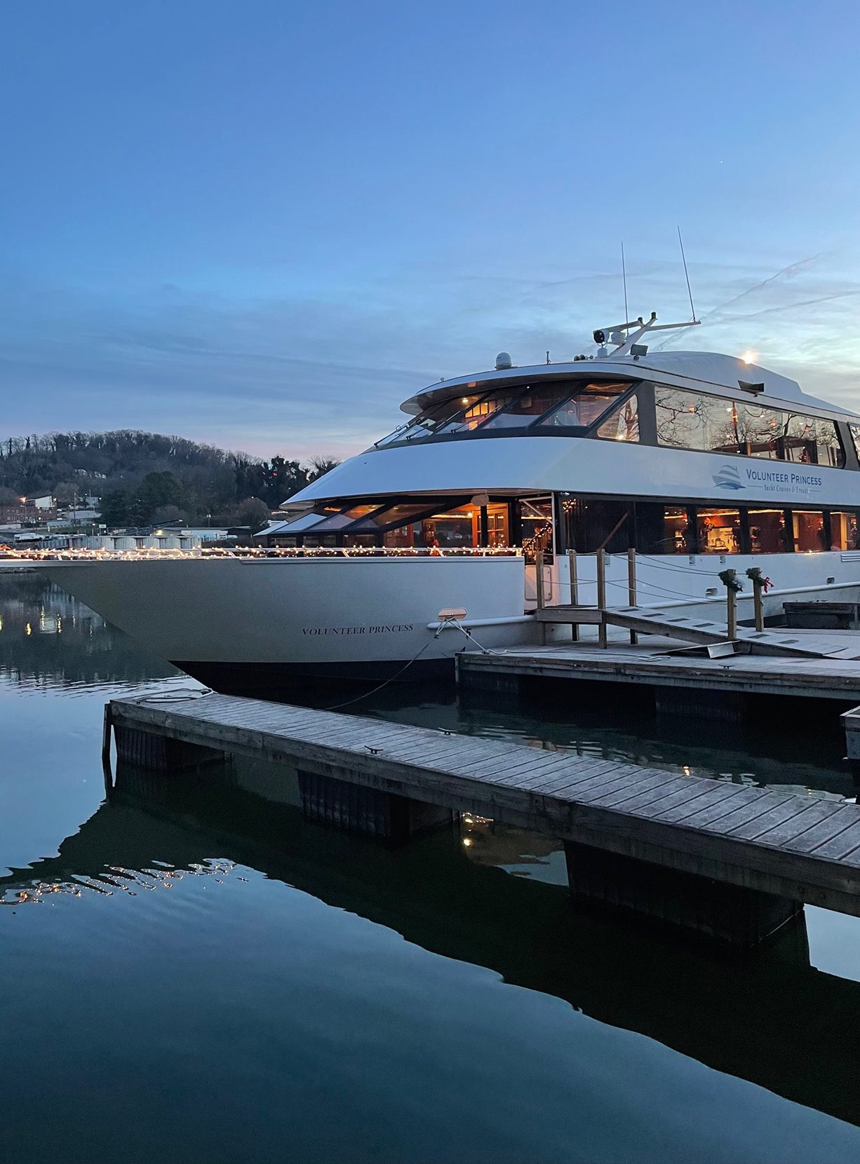 Knoxville River Cruise on the Tennessee River