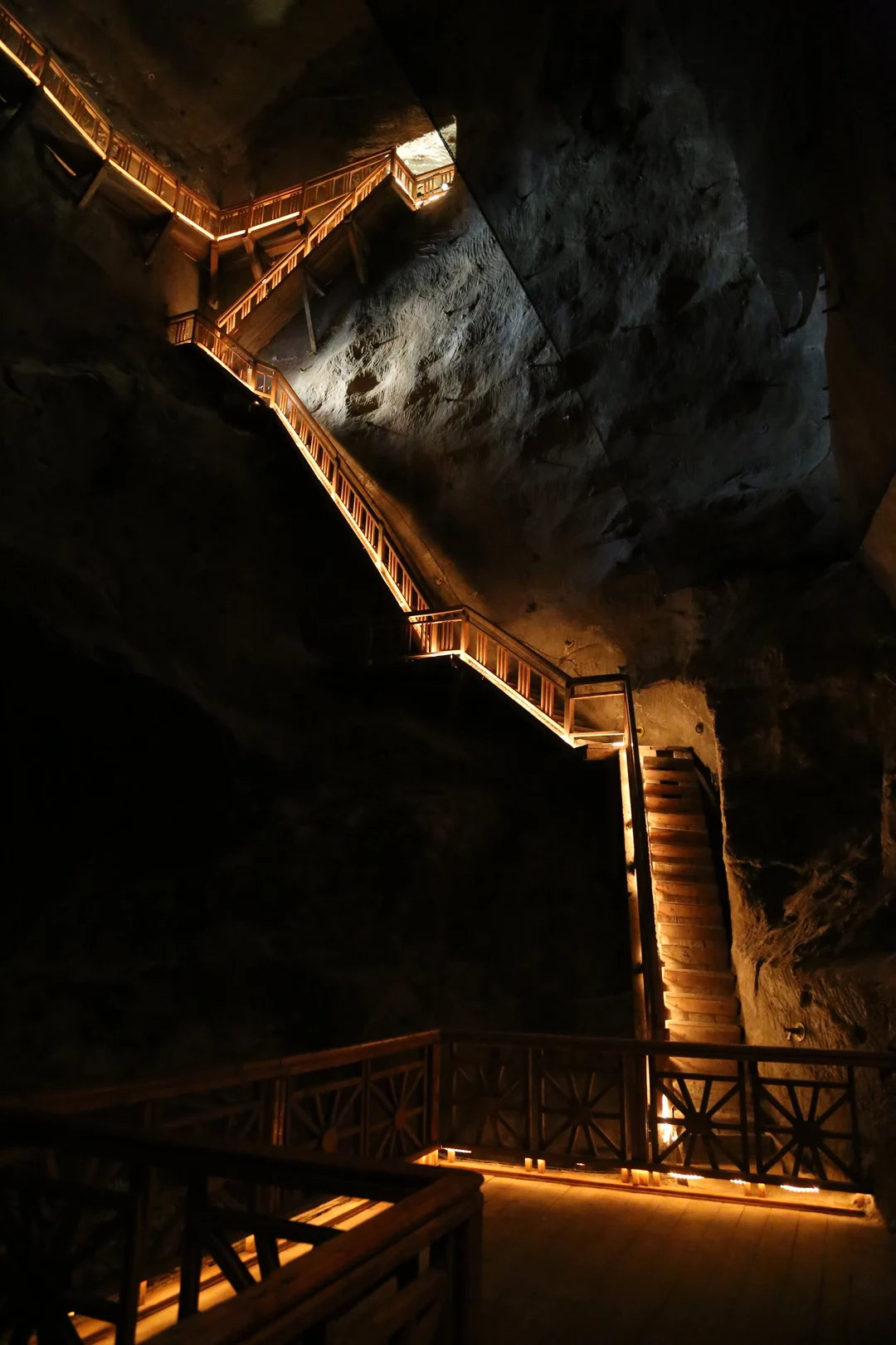 Descent via the Daniłowicz Shaft staircase
