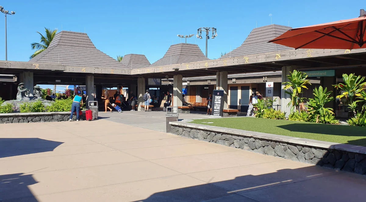 Kona Airport Lei Greeting Welcome