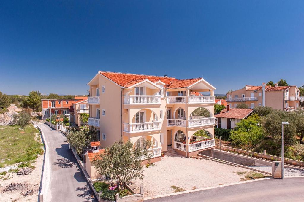 Local Apartments