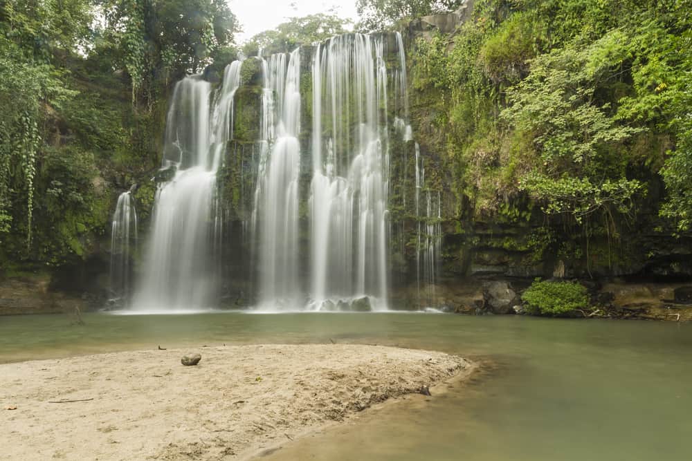 Llanos de Cortez Waterfall