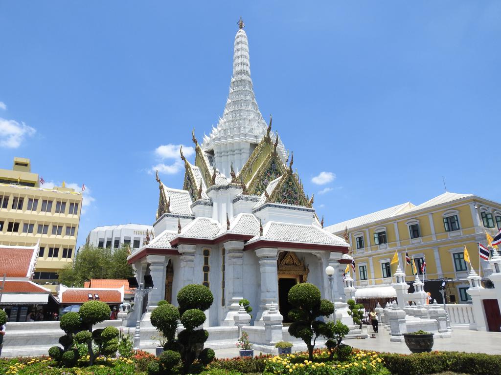 Lak Mueang (City Pillar Shrine)