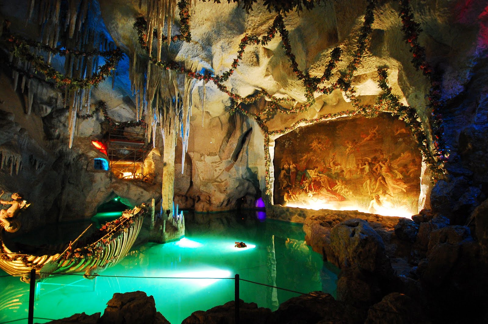 Venus Grotto Tour