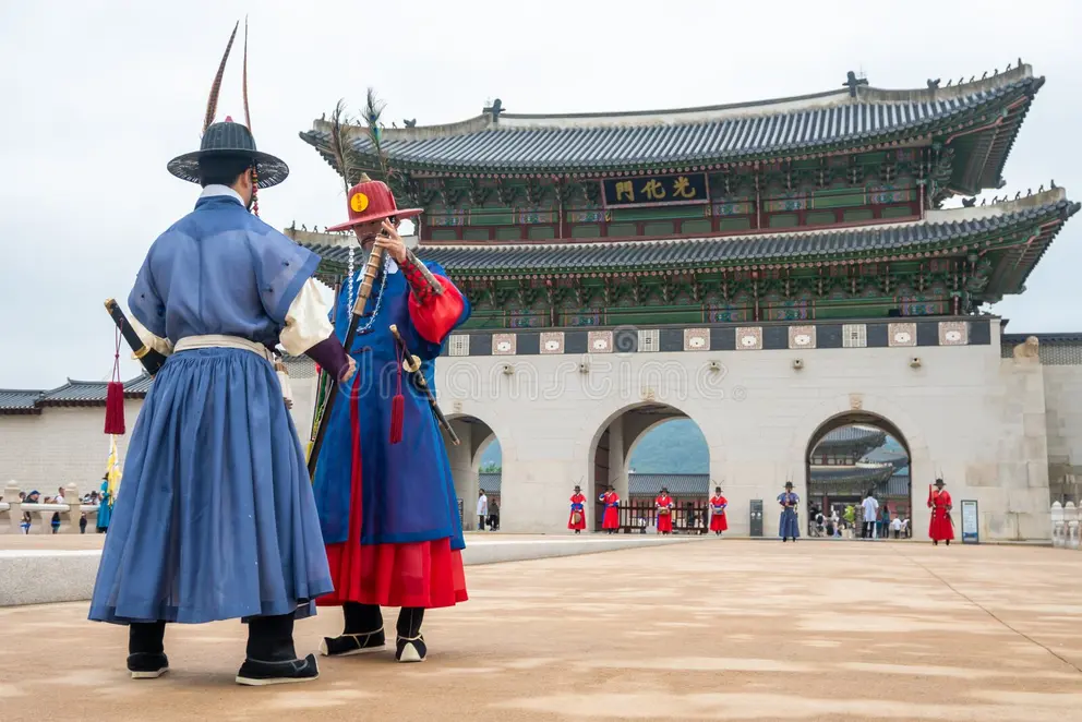 Gwanghwamun Gate & Royal Guard Ceremony