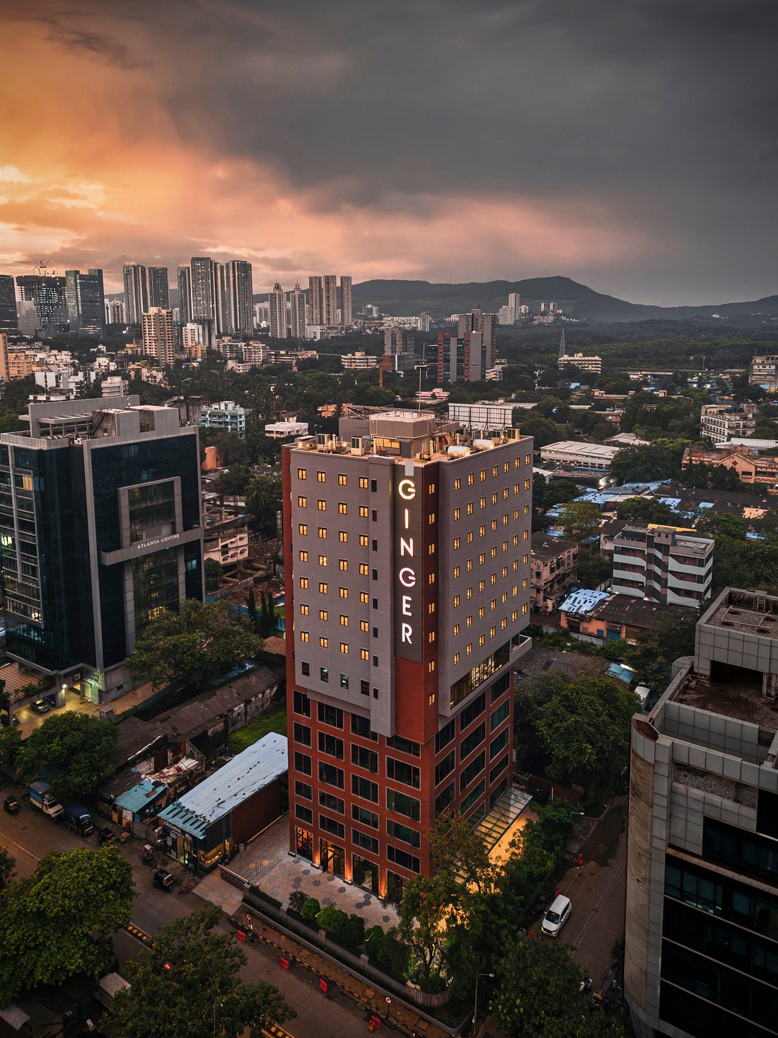 Goregaon East hotel district