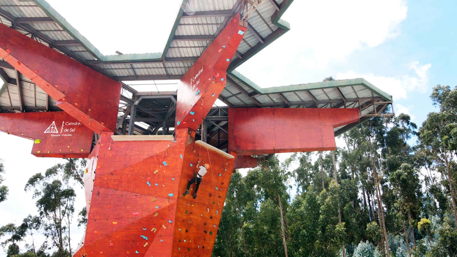 Parque de la Sal grounds