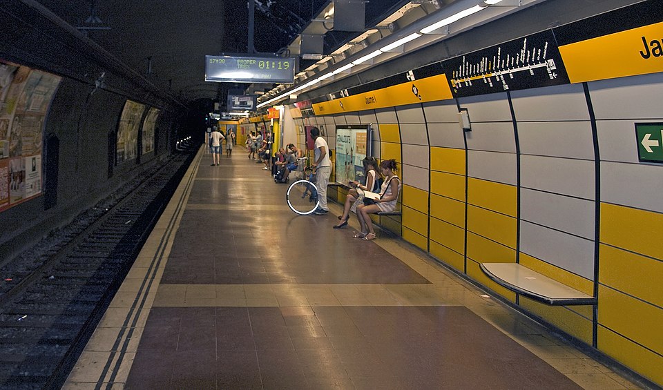 Jaume I Metro Station Exit