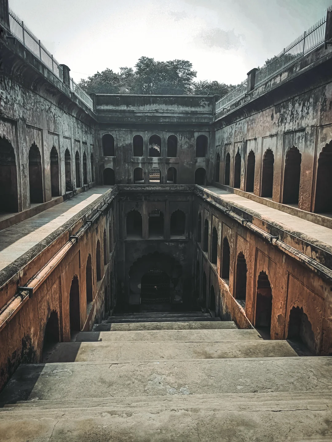 Shahi Baoli stepwell