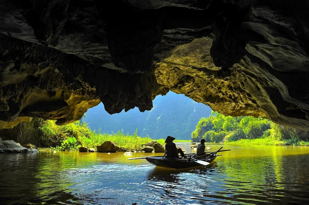 Hang Ca (First Cave)