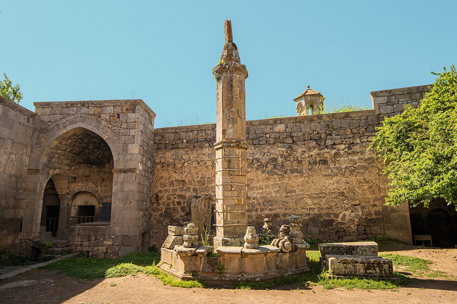 Gavazan Column