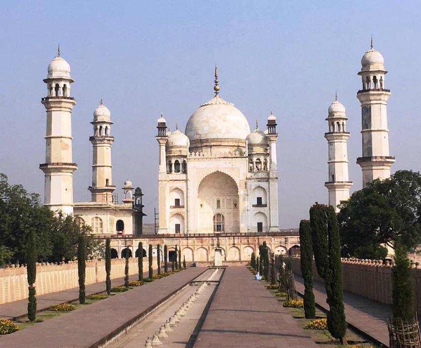 Discover Bibi Ka Maqbara in Aurangabad
