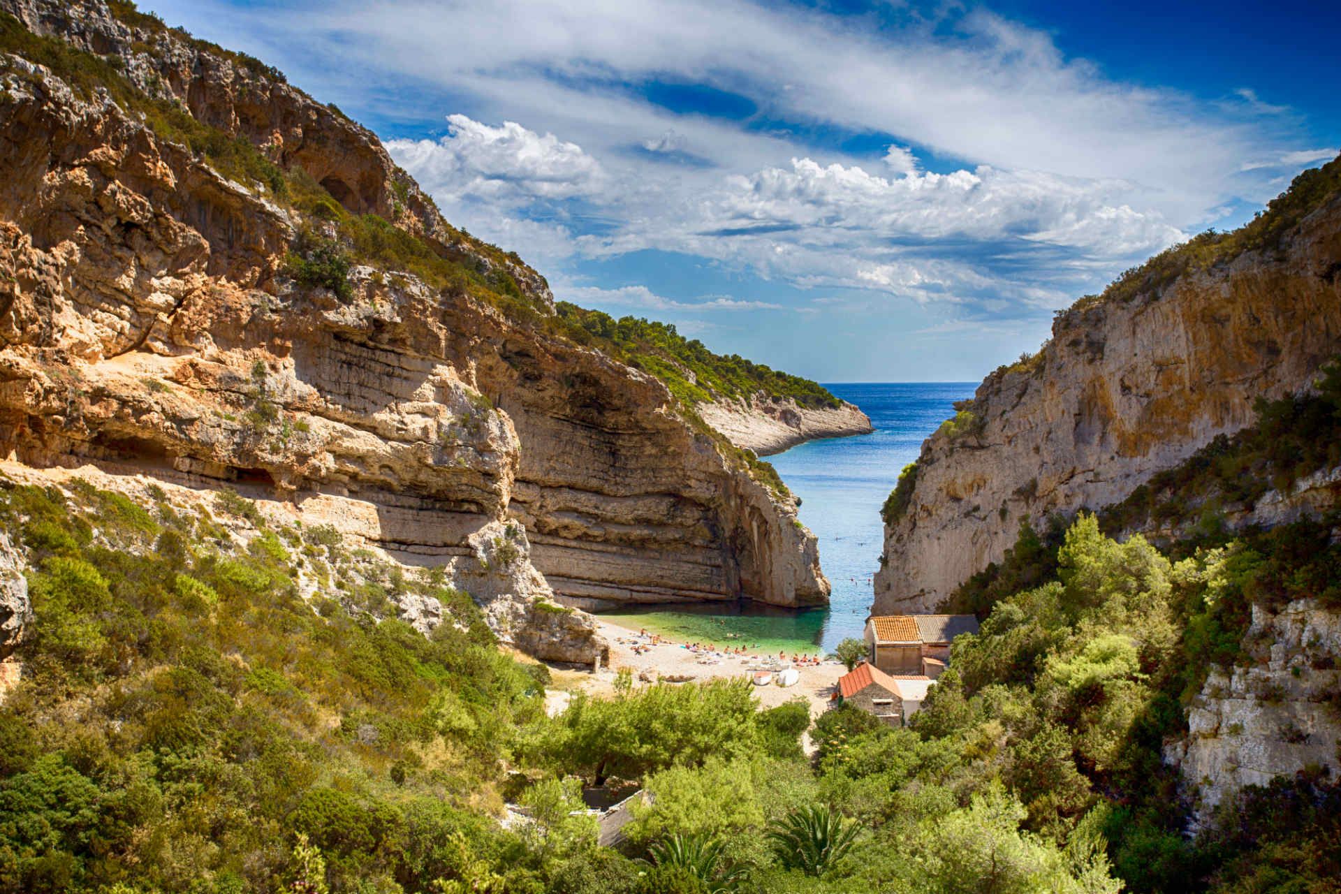 Stiniva Cove