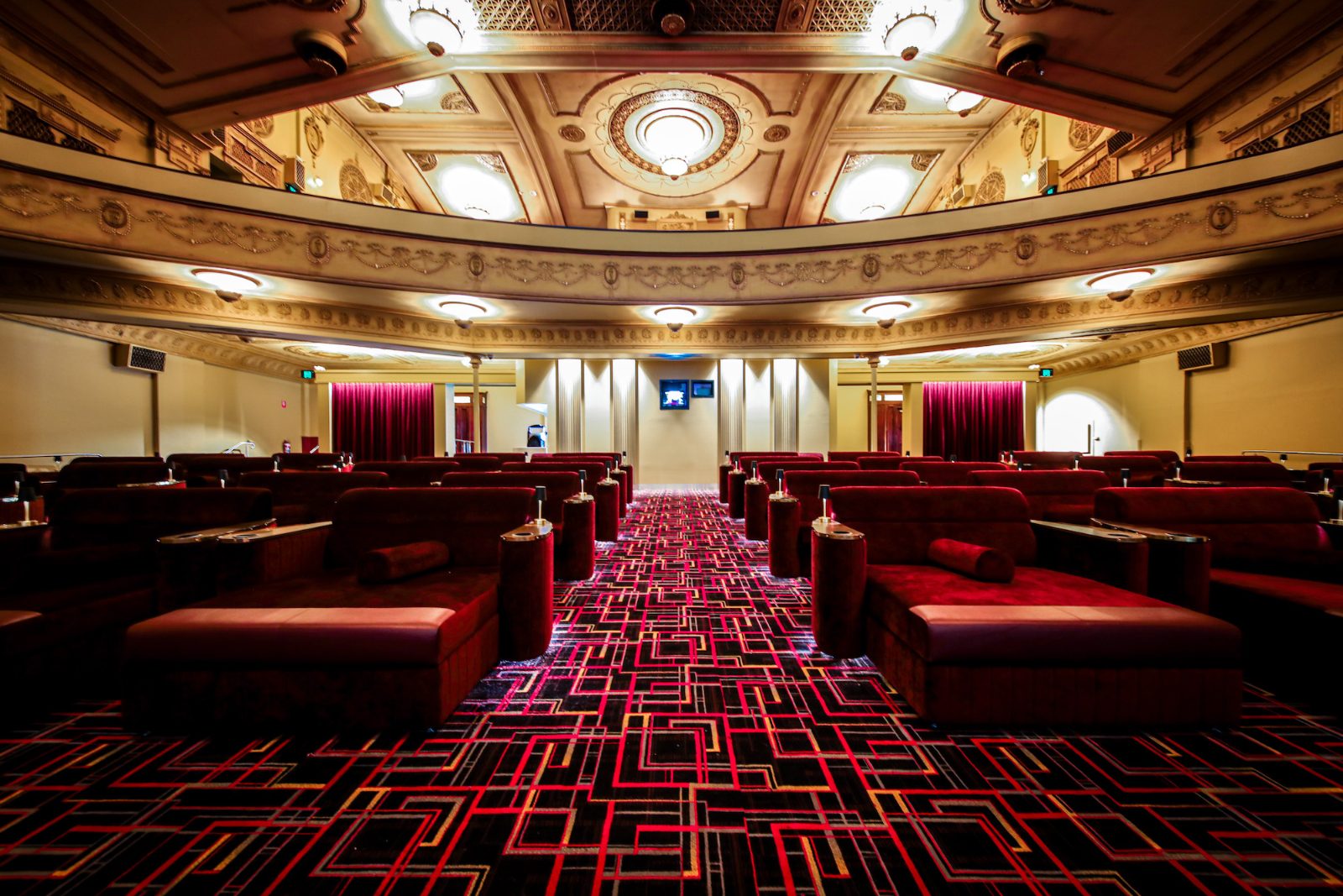 Cinema Lounge