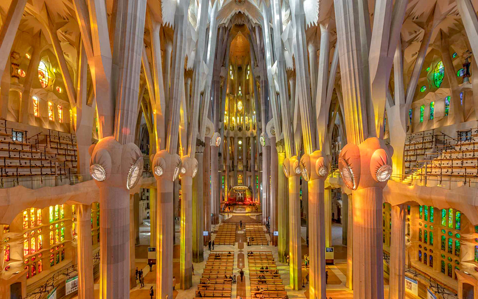 Nave Interior