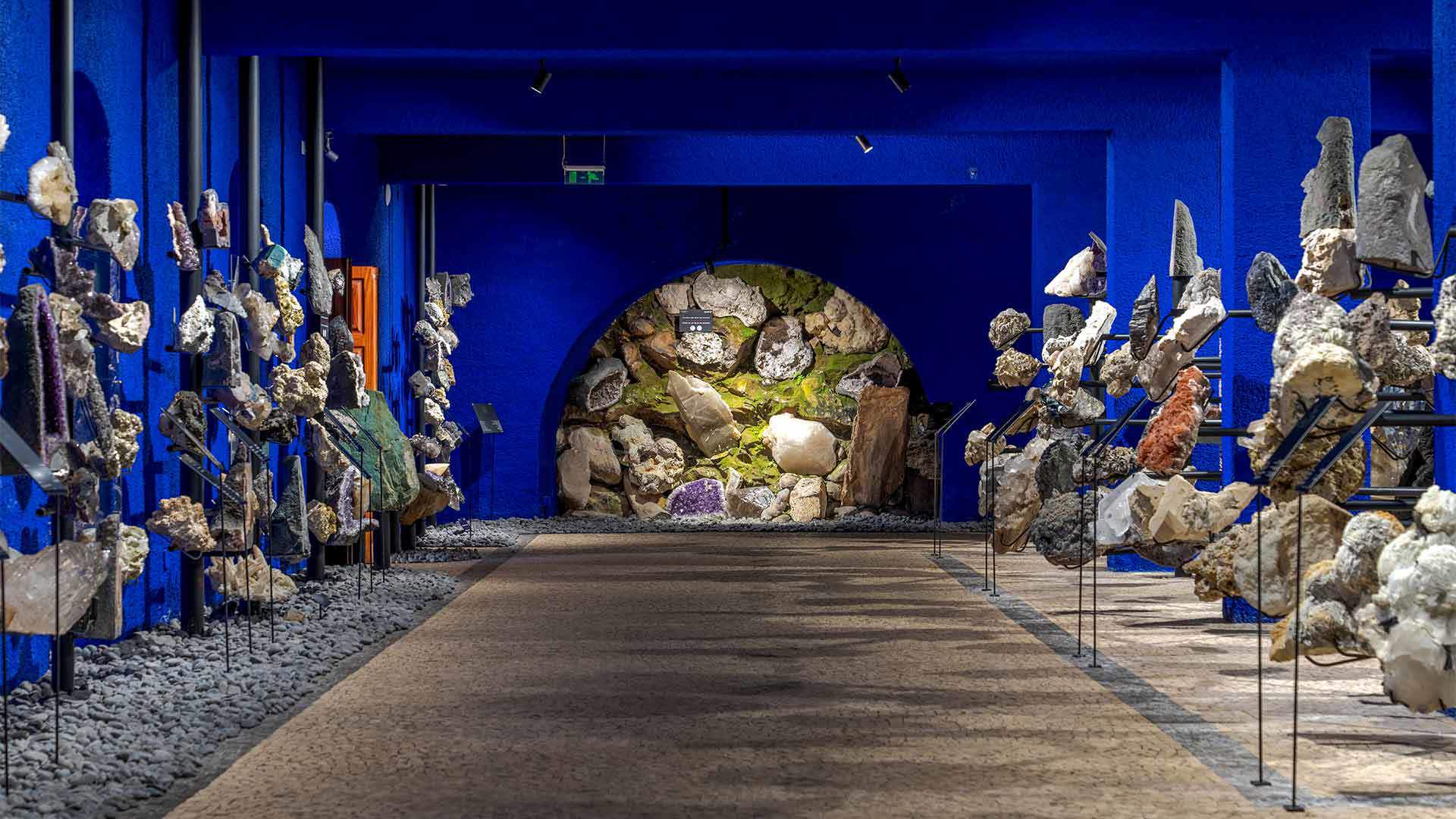 Museum of Minerals and Contemporary Art