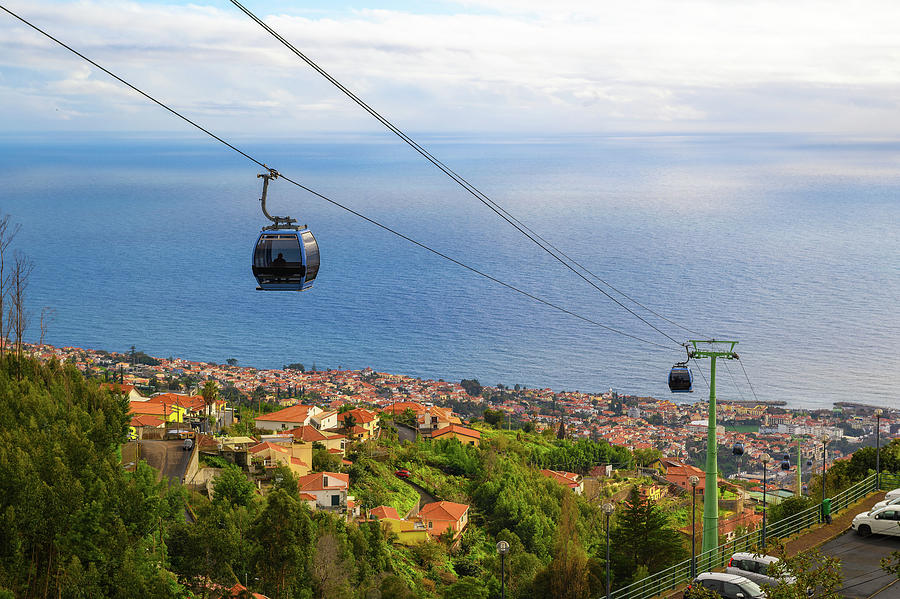Main Entrance — Cable Car Side