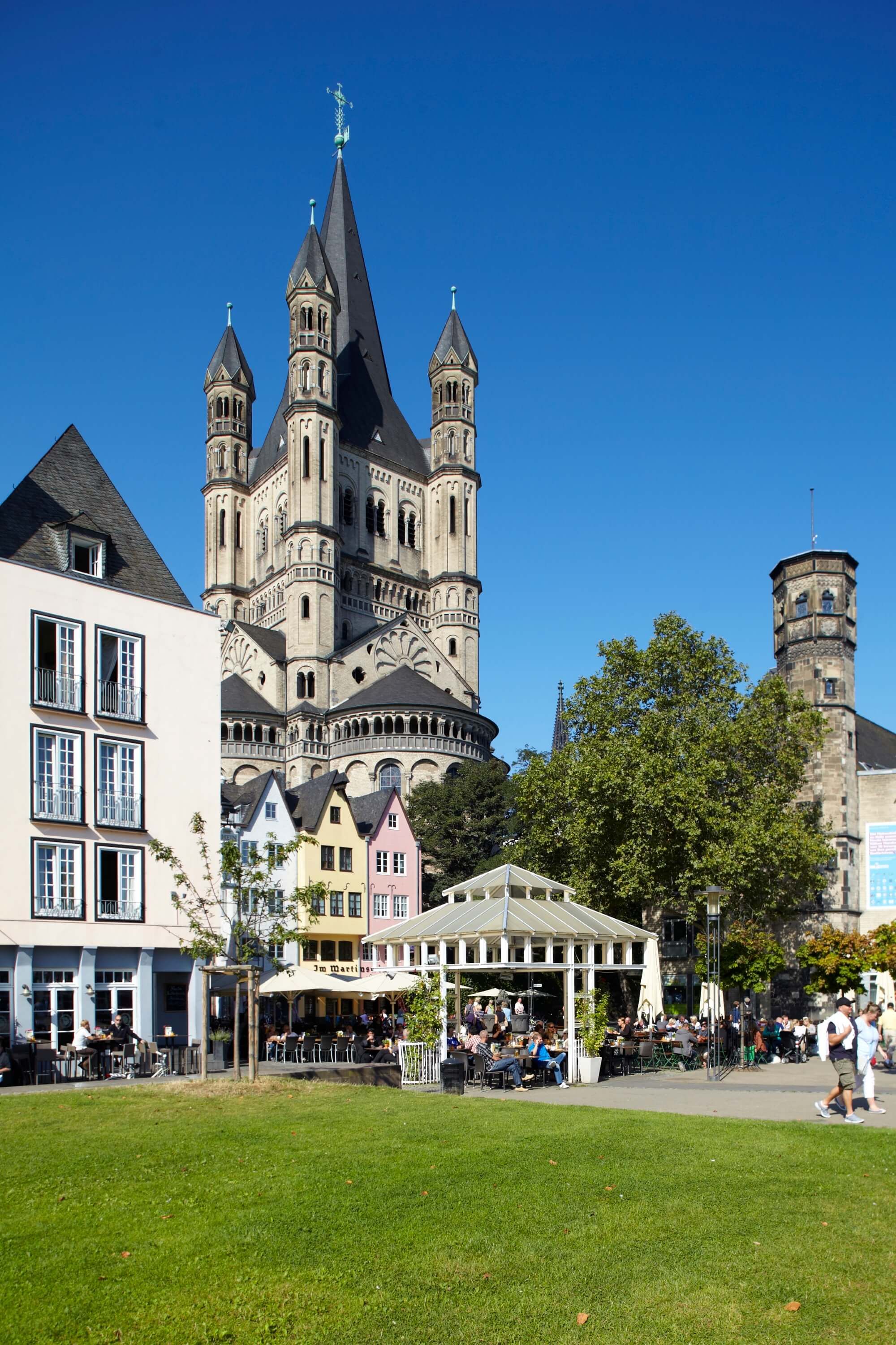 Hohenstaufenring / Historic Old Town