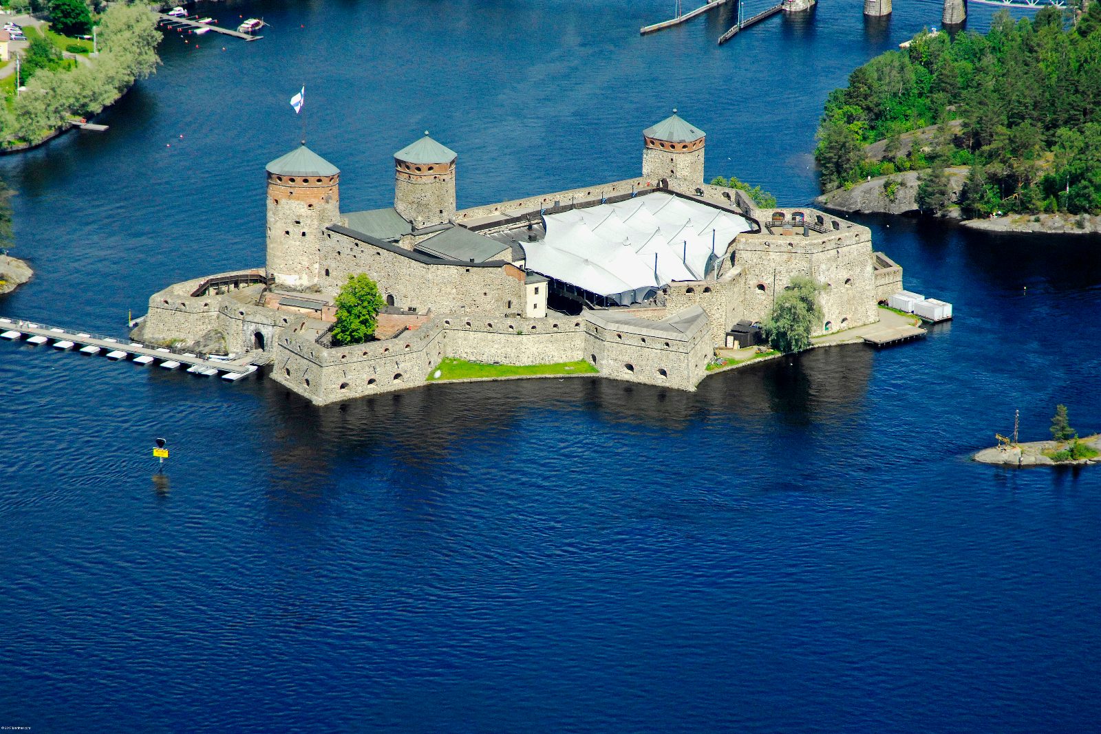 Singer Castle