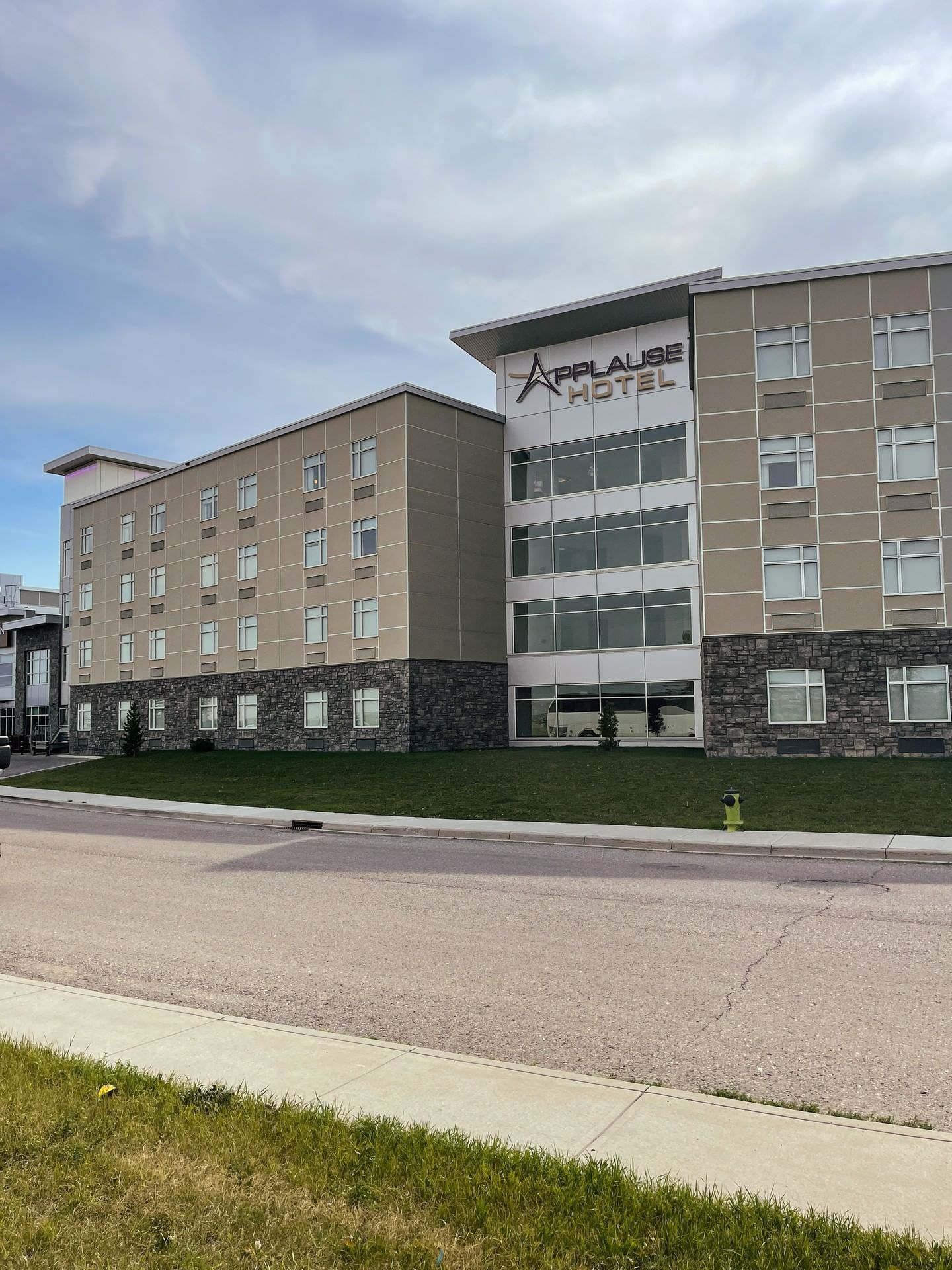 Applause Hotel