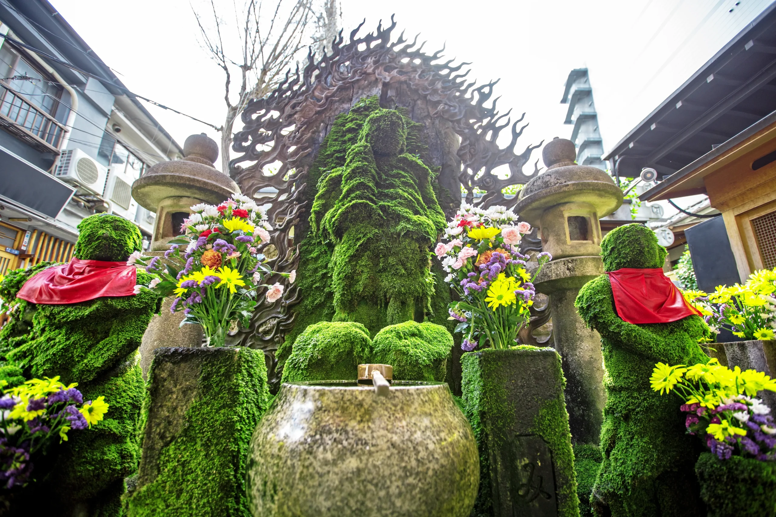 Hozenji Temple