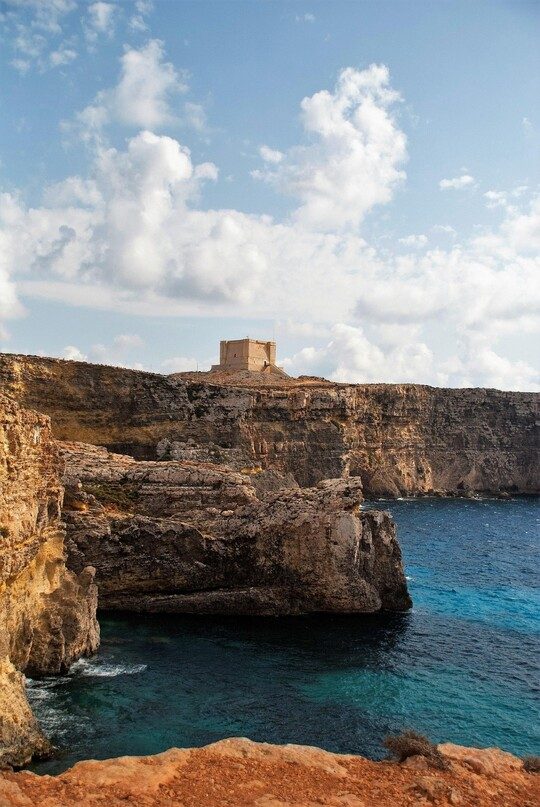 Cominotto Islet