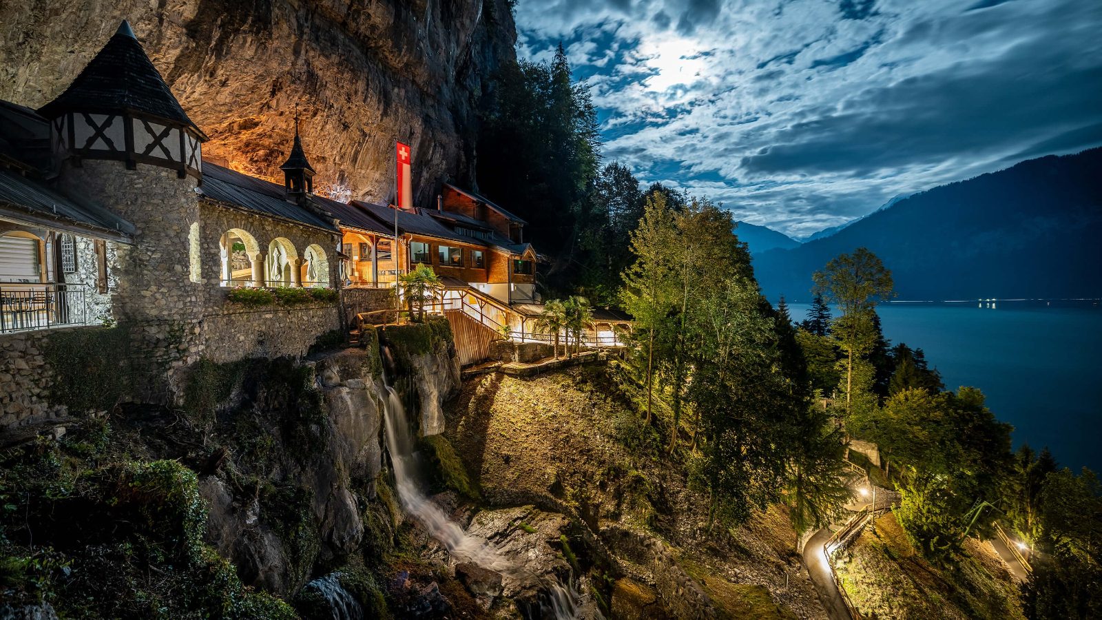 St. Beatus Caves