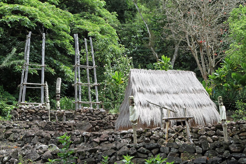 Hale o Lono Heiau