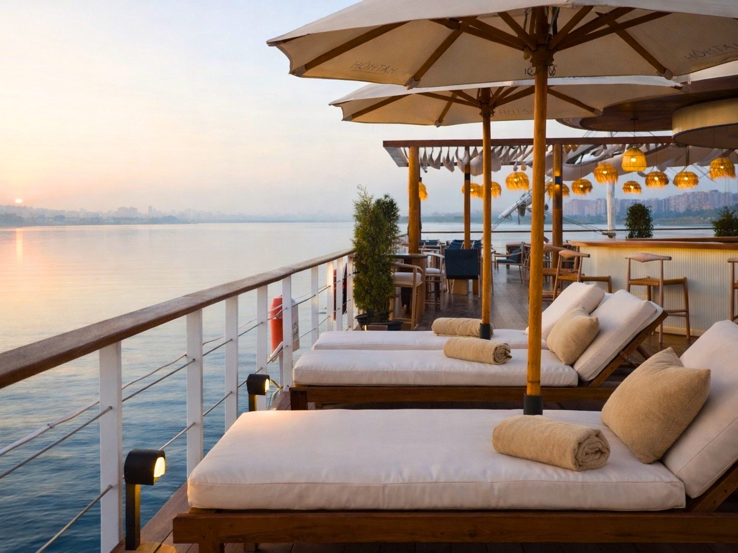 1-Night Luxor to Aswan Nile Cruises