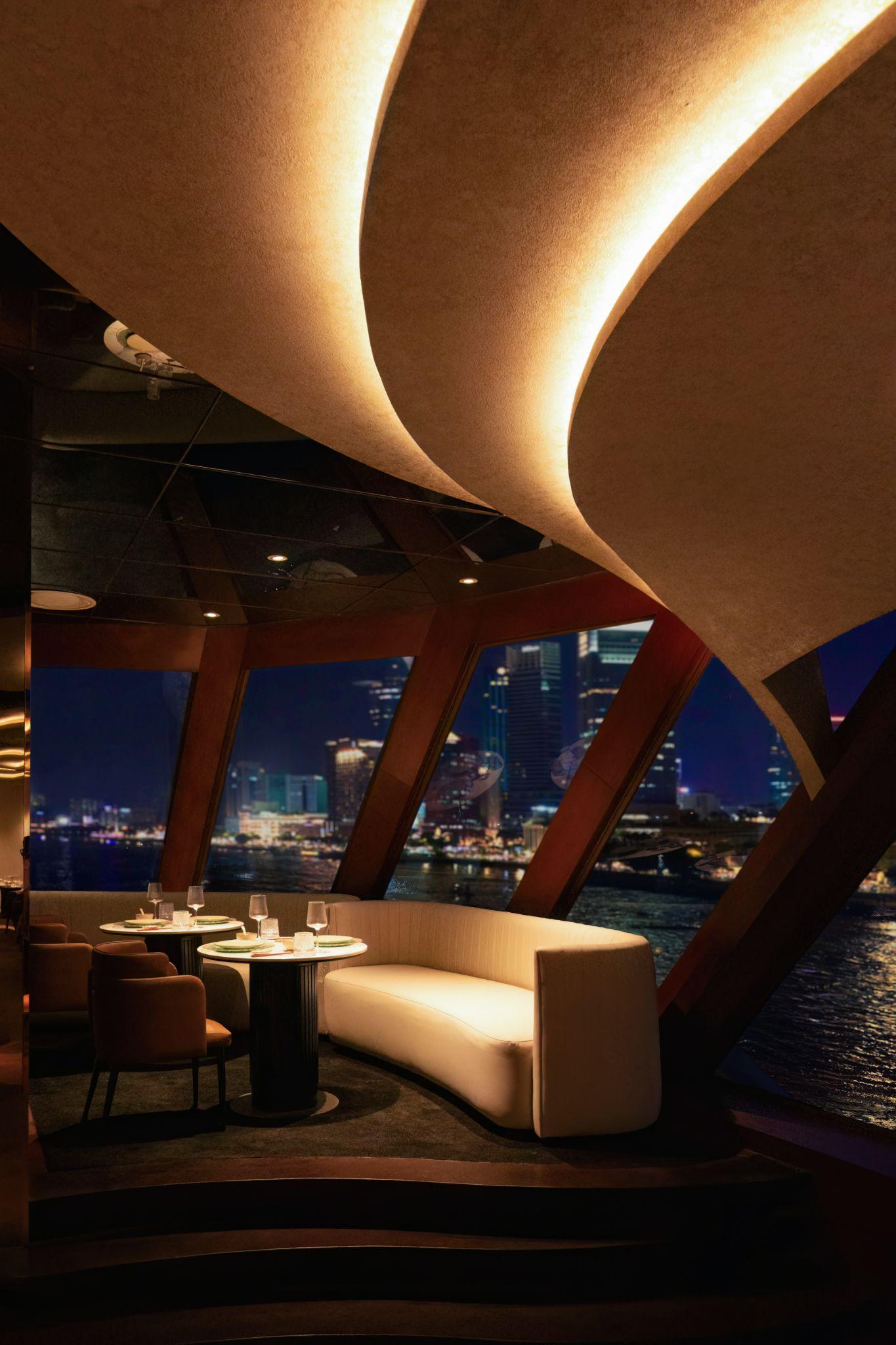Panoramic Glass Windows