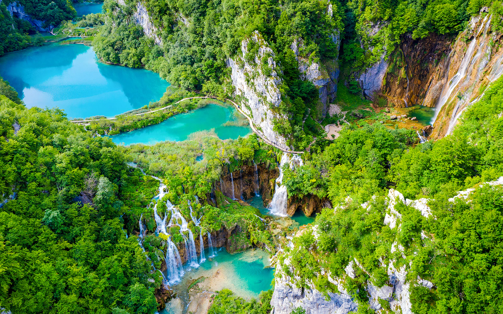 Sastavci Waterfall overlook