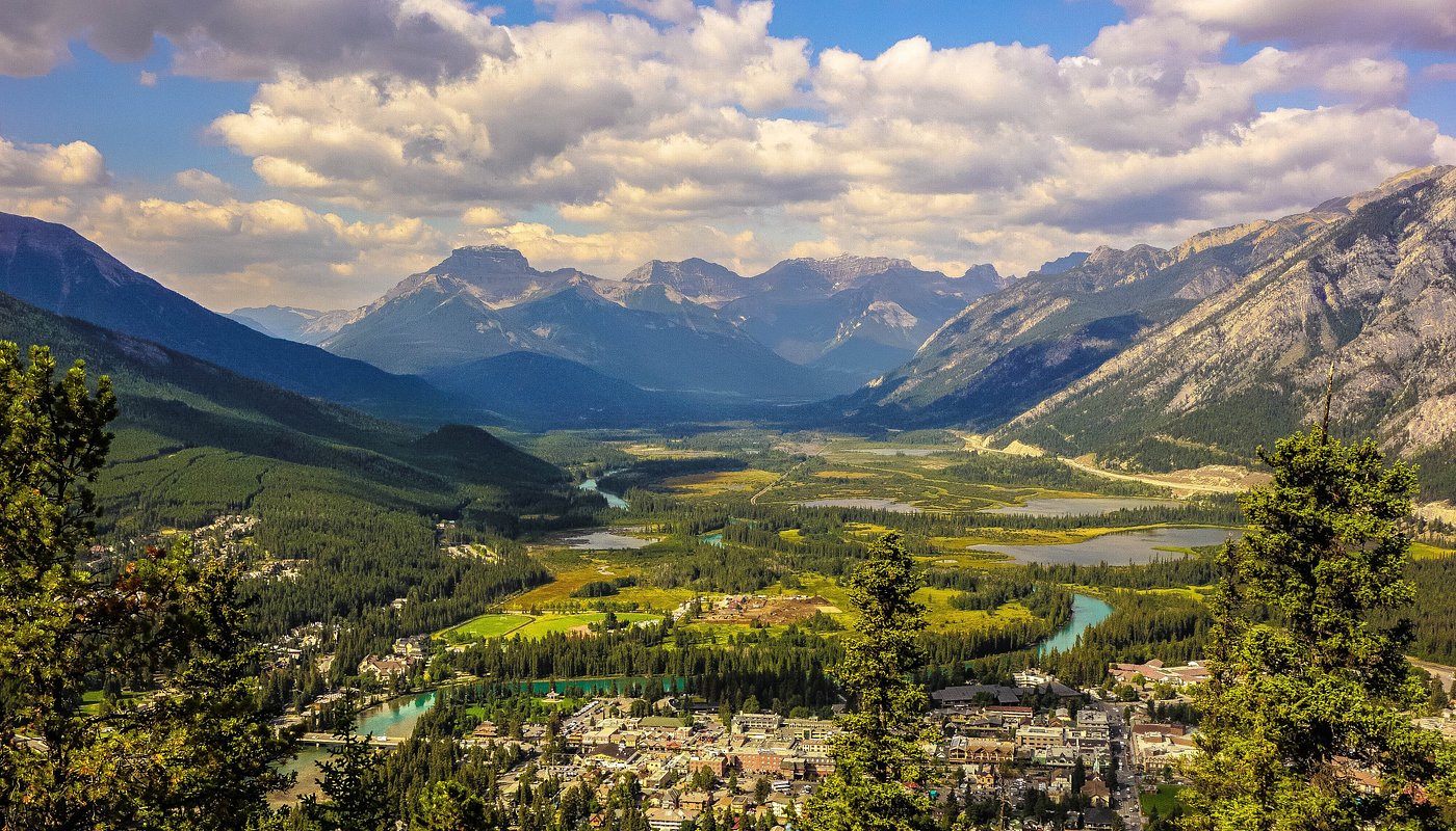 Tunnel Mountain Road Overlook