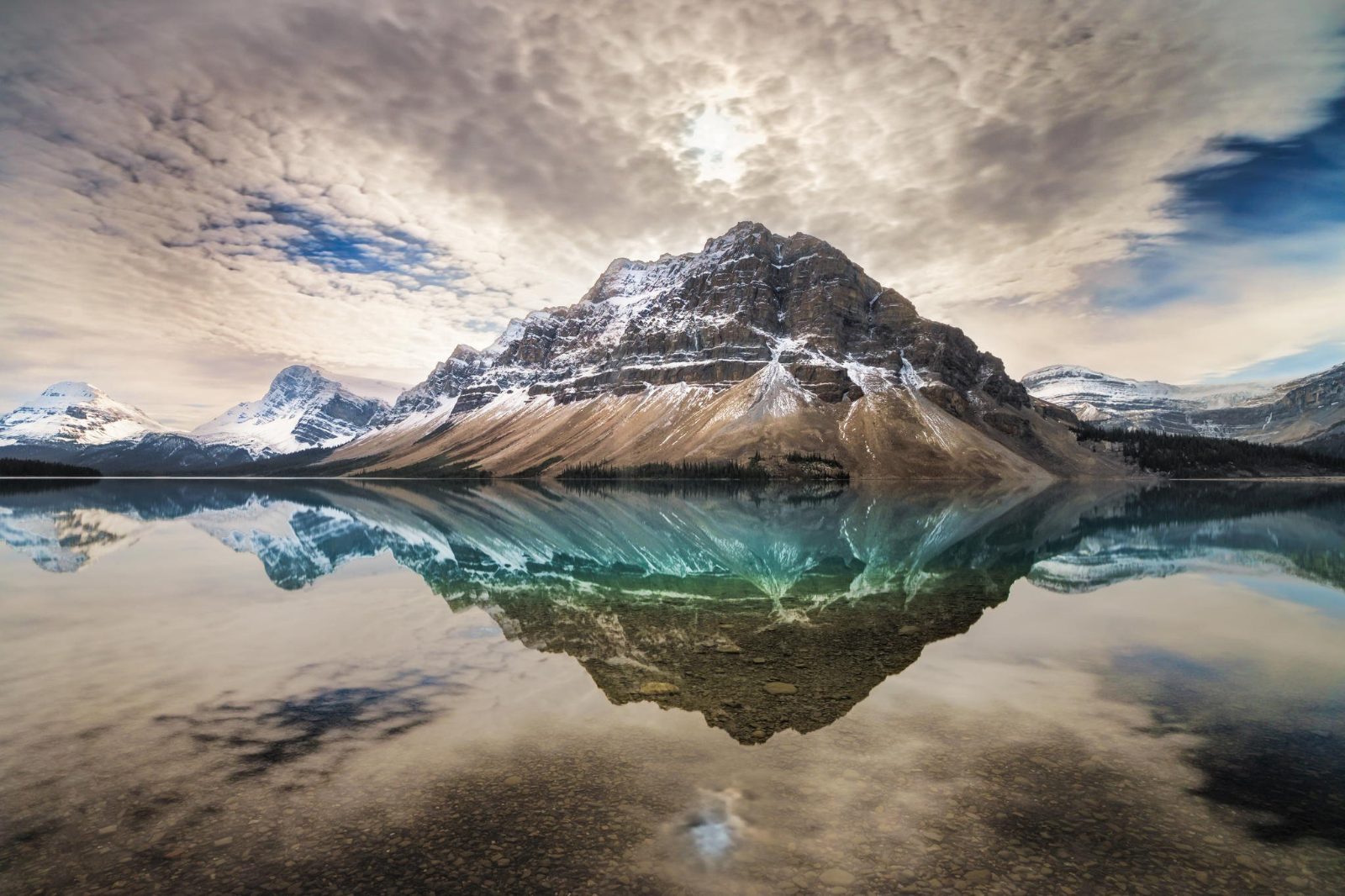Bow Lake Shoreline