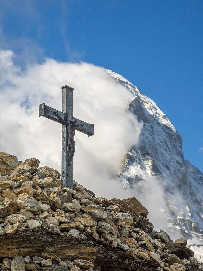 Summit Cross Area