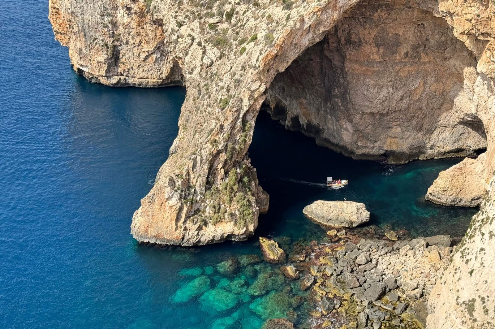 Submerged Grotto Shelf