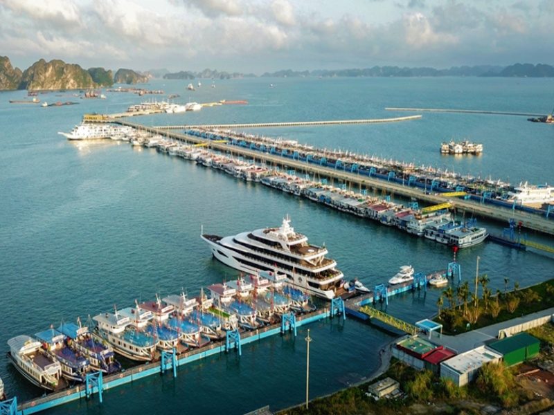 Boarding at Tuan Chau Marina