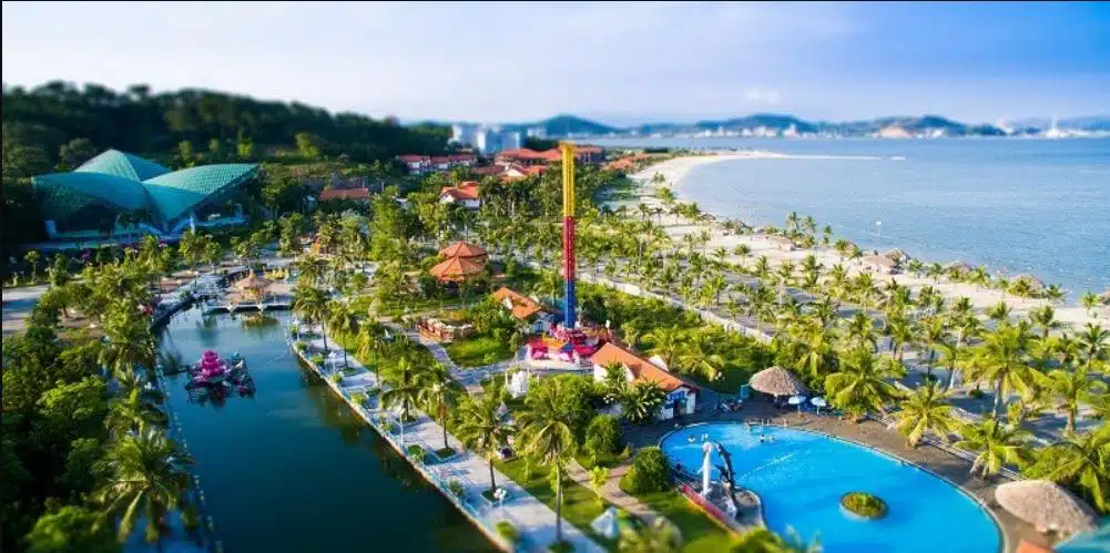 Tuan Chau Park